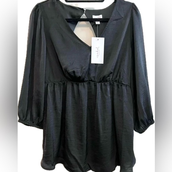 Ingrid & Isabel Maternity Blouse, Keyhole Back, Black, Medium & Small Av… - Picture 1 of 3
